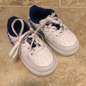 Nike Force 1 QS Sz. 6c new in box